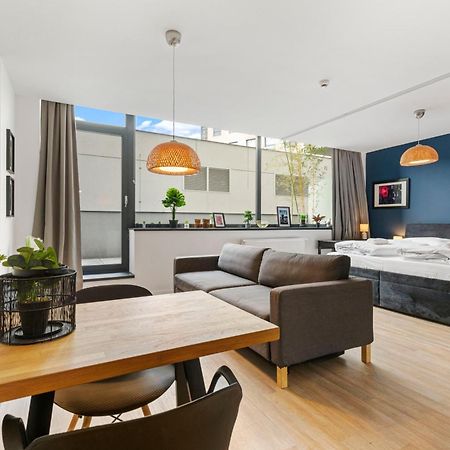 Lam Japanese Garden - Terrace - Ac Apartment Bratislava Ngoại thất bức ảnh