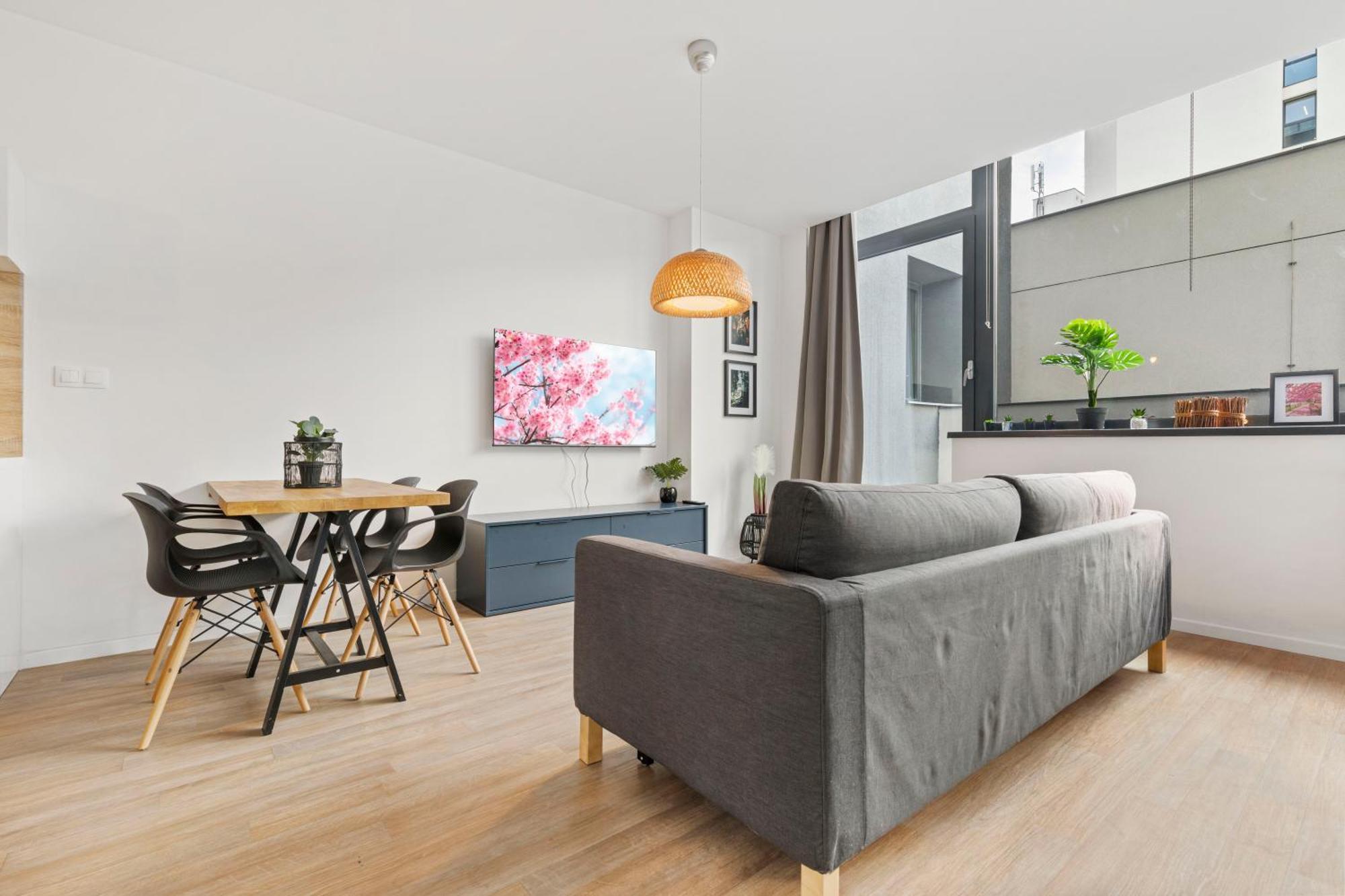 Lam Japanese Garden - Terrace - Ac Apartment Bratislava Ngoại thất bức ảnh