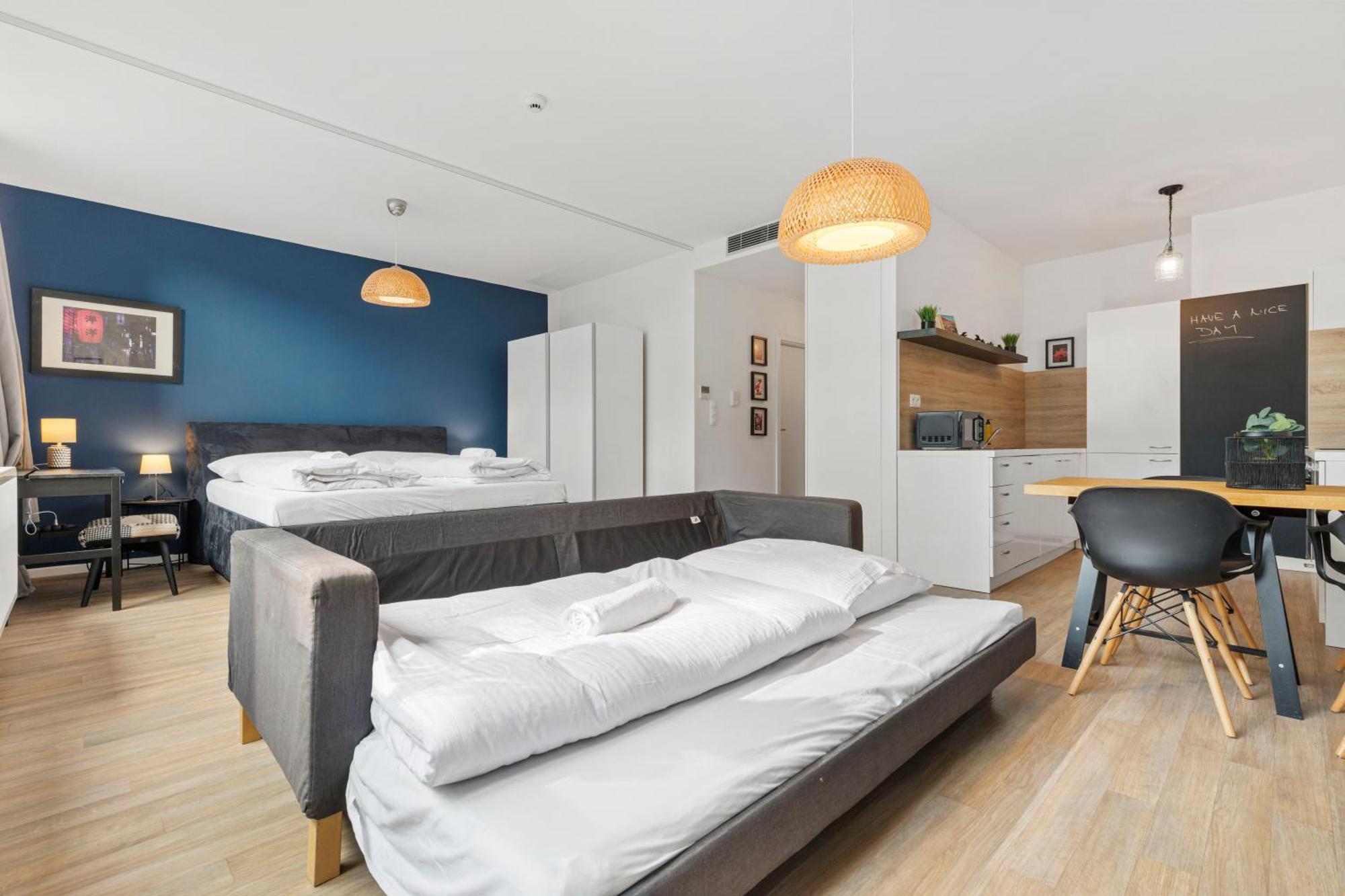 Lam Japanese Garden - Terrace - Ac Apartment Bratislava Ngoại thất bức ảnh