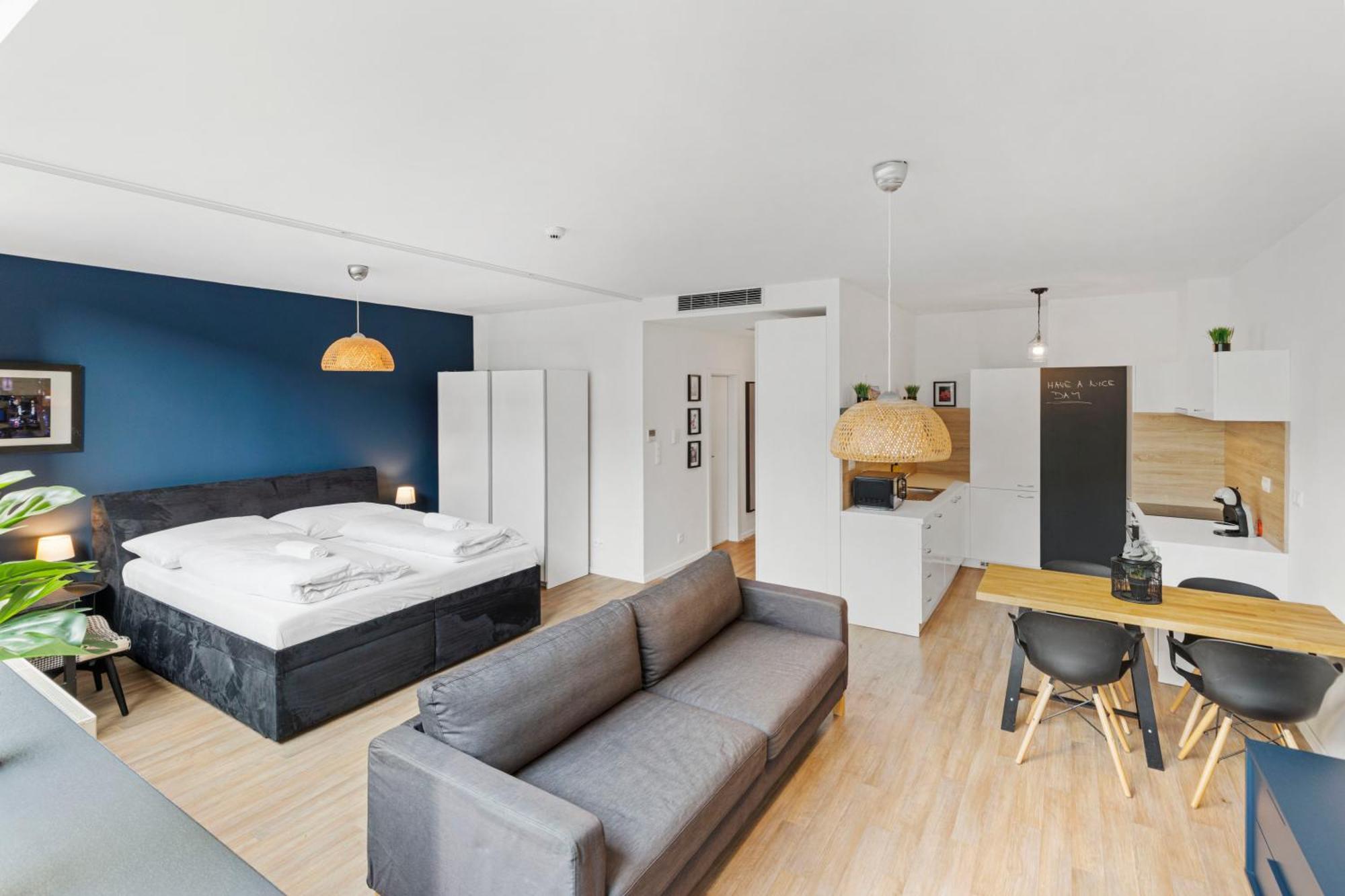 Lam Japanese Garden - Terrace - Ac Apartment Bratislava Ngoại thất bức ảnh