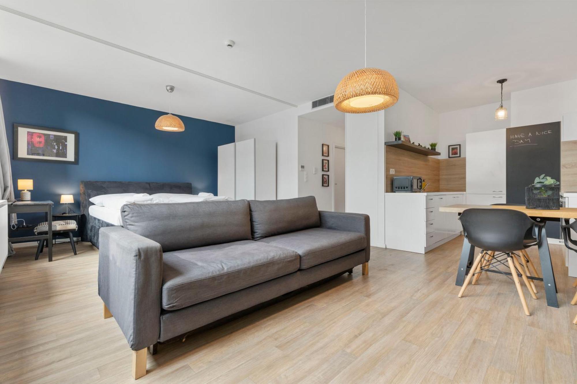 Lam Japanese Garden - Terrace - Ac Apartment Bratislava Ngoại thất bức ảnh